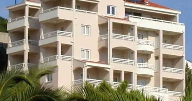 Hotel & Apartments  Agava