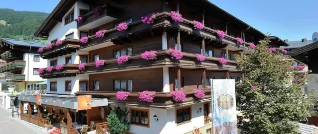 Hotel Eva Village